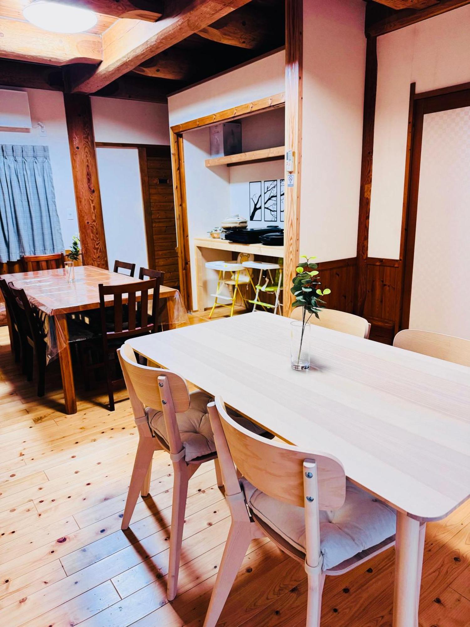 Yufuin Log House No Yado Tom Sawyer Hotel Bagian luar foto