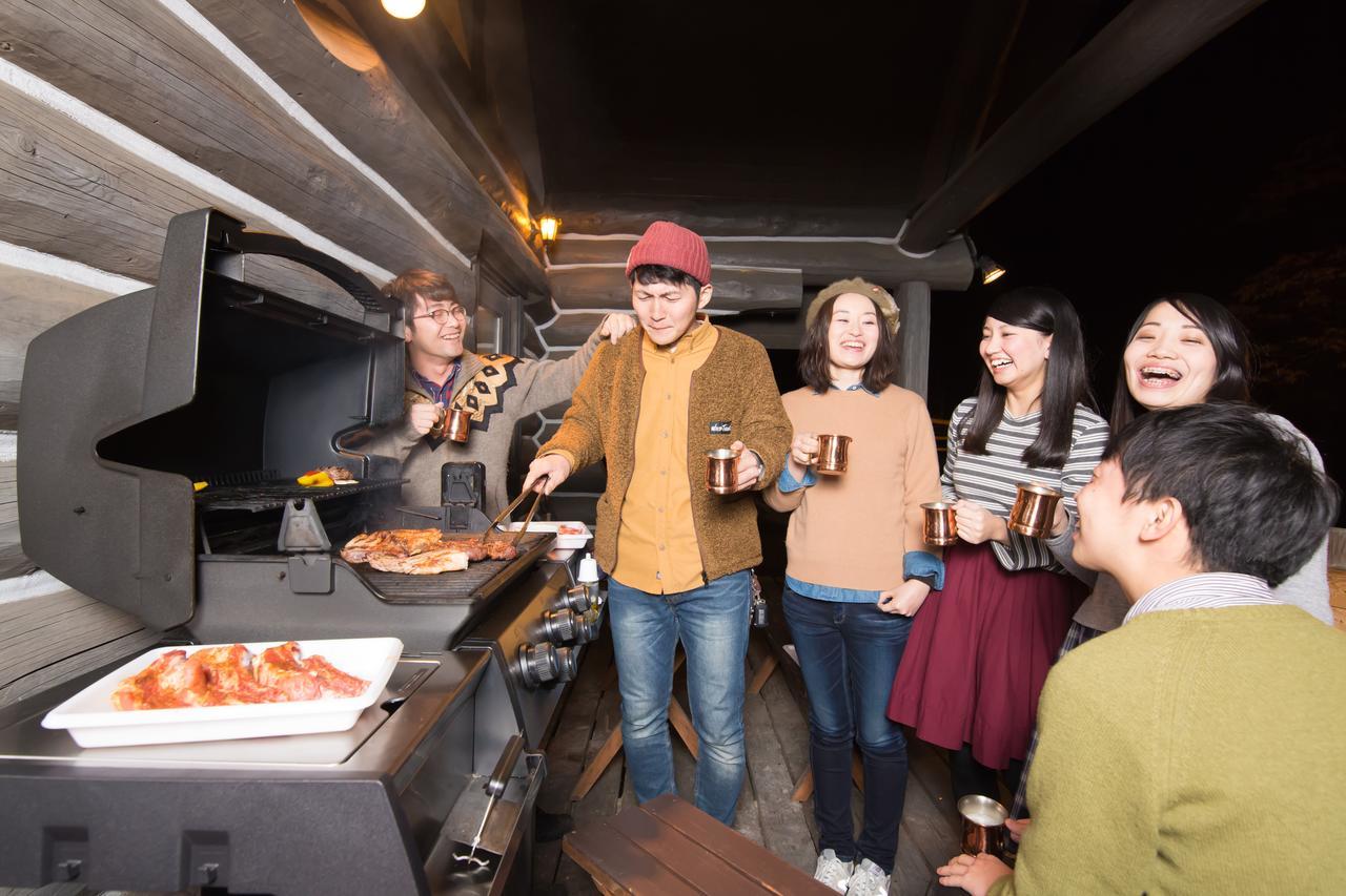Yufuin Log House No Yado Tom Sawyer Hotel Bagian luar foto